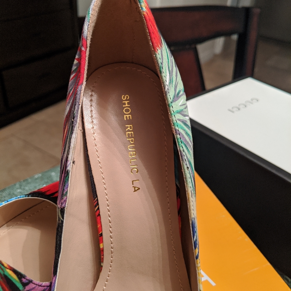 Shoes - Picture 4 of 4